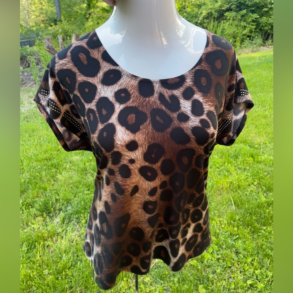 EUC Gorgeous Diana Belle XL leopard print top